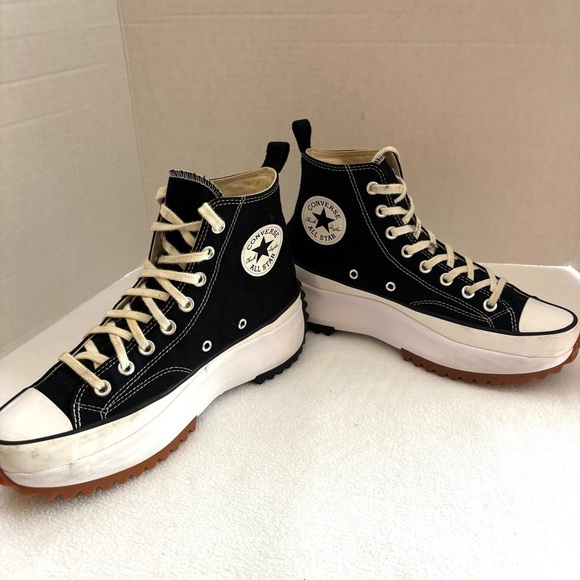 Converse Black/White Canvas Run Star Hike Platform Rugged Sneaker (10.5) - Picture 5 of 15
